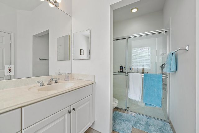 6784 SE Twin Oaks Circle, Stuart, FL 34997