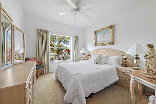 6784 SE Twin Oaks Circle, Stuart, FL 34997