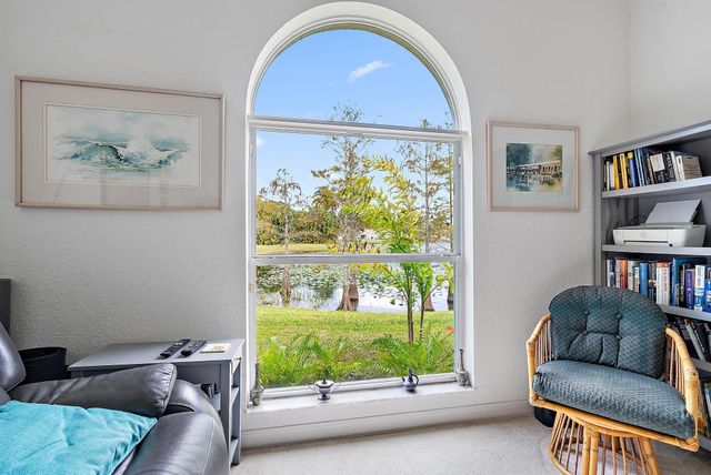 6784 SE Twin Oaks Circle, Stuart, FL 34997