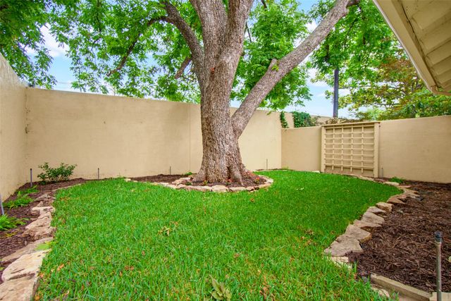 4394 Cochran Chapel Circle, Dallas, TX 75209