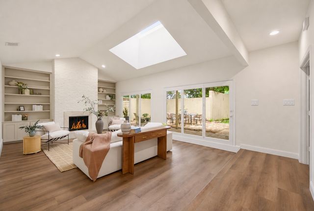 4394 Cochran Chapel Circle, Dallas, TX 75209