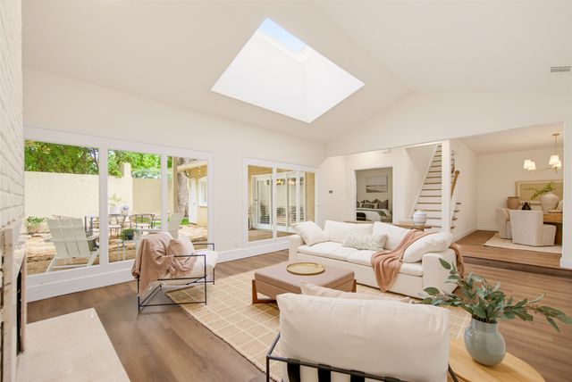 4394 Cochran Chapel Circle, Dallas, TX 75209