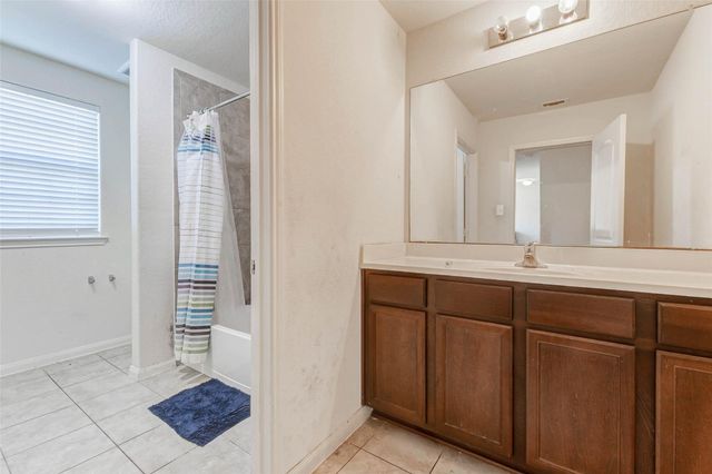 9411 Opal Gates Drive, Rosharon, TX 77583