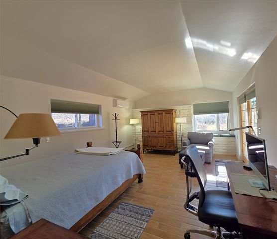 7 Monte Enebro, Santa Fe, NM 87506