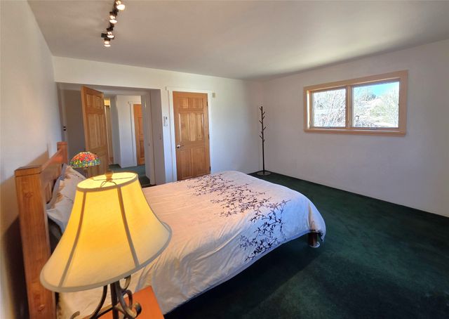 7 Monte Enebro, Santa Fe, NM 87506