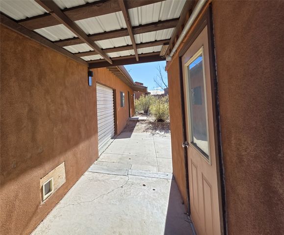 7 Monte Enebro, Santa Fe, NM 87506