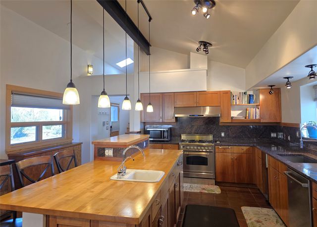 7 Monte Enebro, Santa Fe, NM 87506