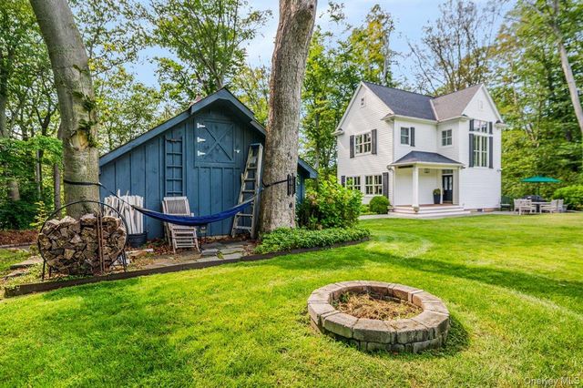 69 Southdown Road, Huntington, NY 11743