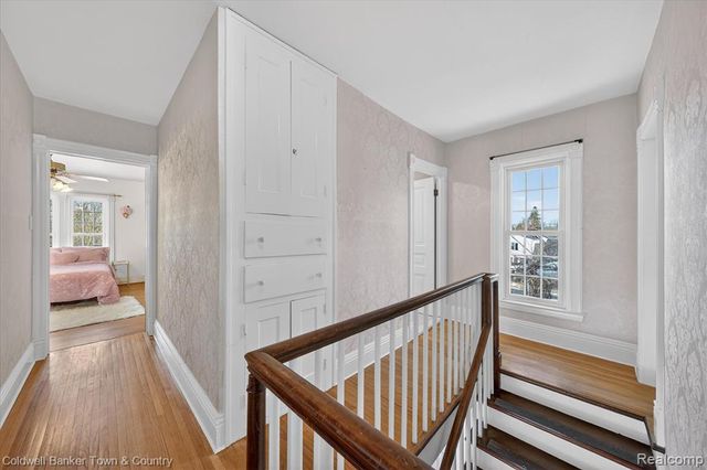 106 Lake St., Howell, MI 48843