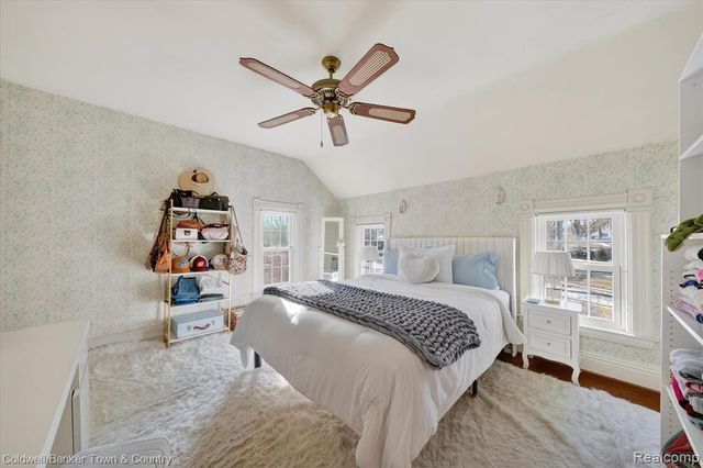 106 Lake St., Howell, MI 48843