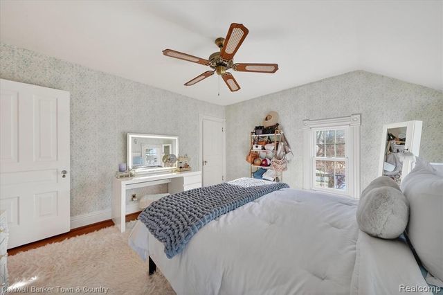 106 Lake St., Howell, MI 48843