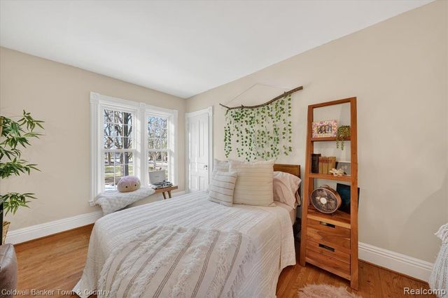 106 Lake St., Howell, MI 48843