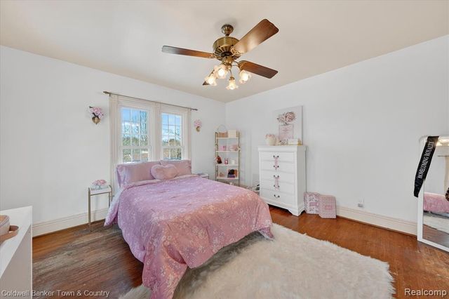 106 Lake St., Howell, MI 48843