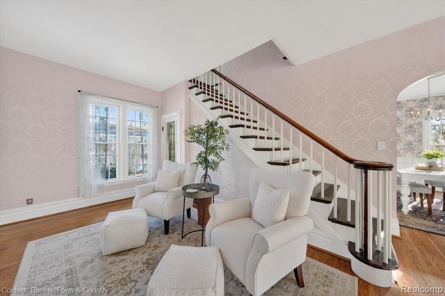 106 Lake St., Howell, MI 48843