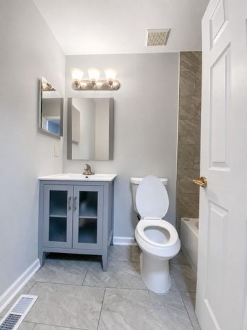 13 INGATE TER, Baltimore, MD 21227