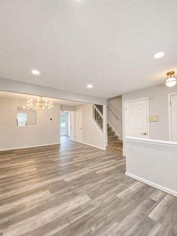 13 INGATE TER, Baltimore, MD 21227