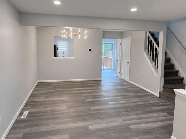 13 INGATE TER, Baltimore, MD 21227