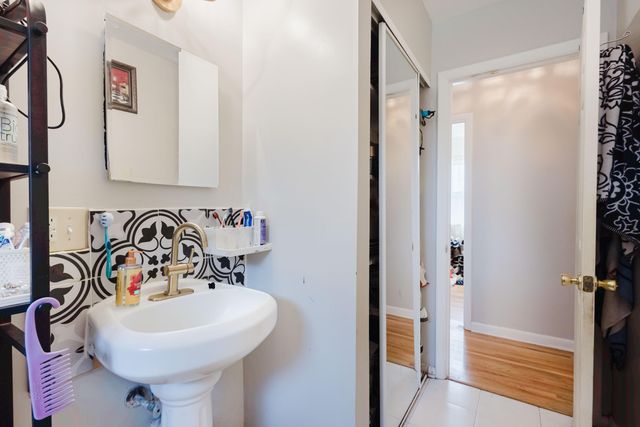 412 Sandalwood Drive, Lexington, KY 40505