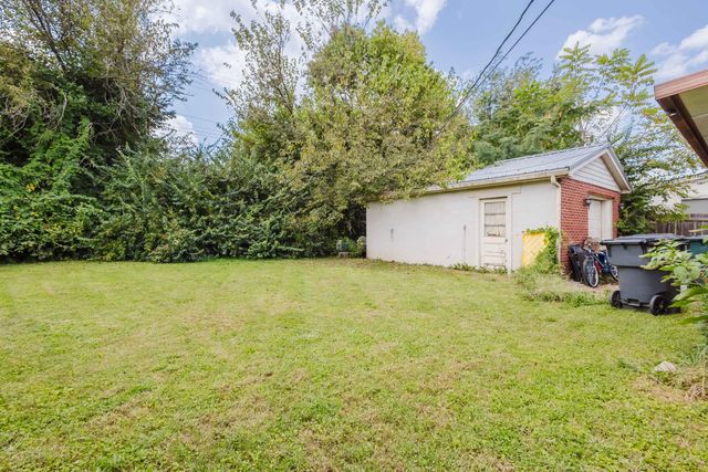 412 Sandalwood Drive, Lexington, KY 40505