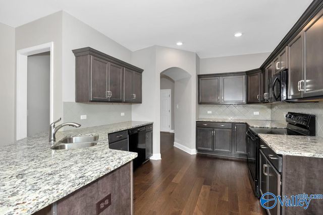 26580 Kyle Lane, Athens, AL 35613