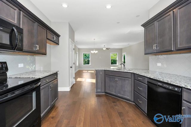 26580 Kyle Lane, Athens, AL 35613