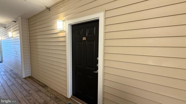 11350 ARISTOTLE DR #7-403, Fairfax, VA 22030