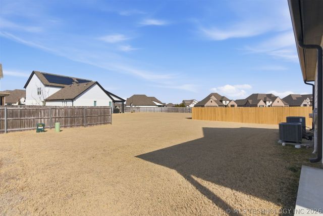 6021 E 127 Street S, Bixby, OK 74008