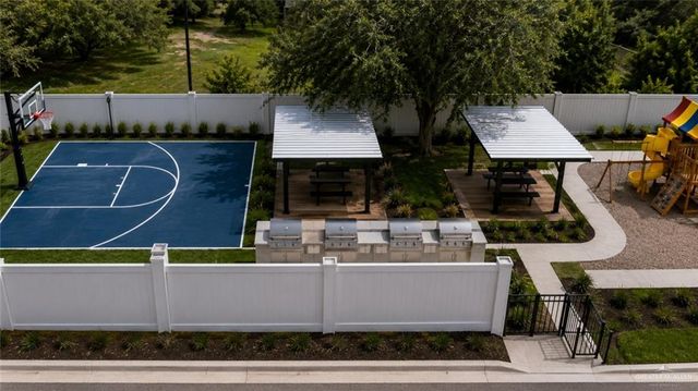 4213 Hummingbird Avenue 92, Mcallen, TX 78504