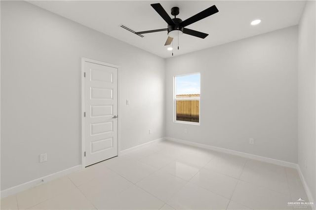 4213 Hummingbird Avenue 92, Mcallen, TX 78504