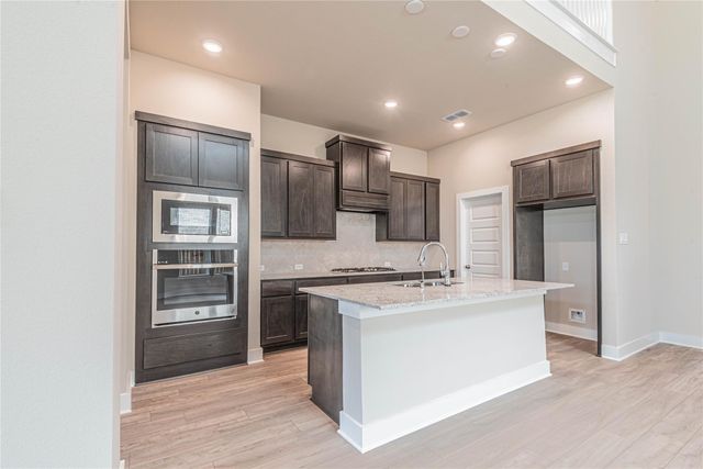 7335 Rolling Grove Ln Lane, Fulshear, TX 77441