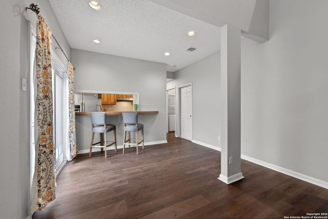 11001 Wurzbach Rd Apt 605, San Antonio, TX 78230