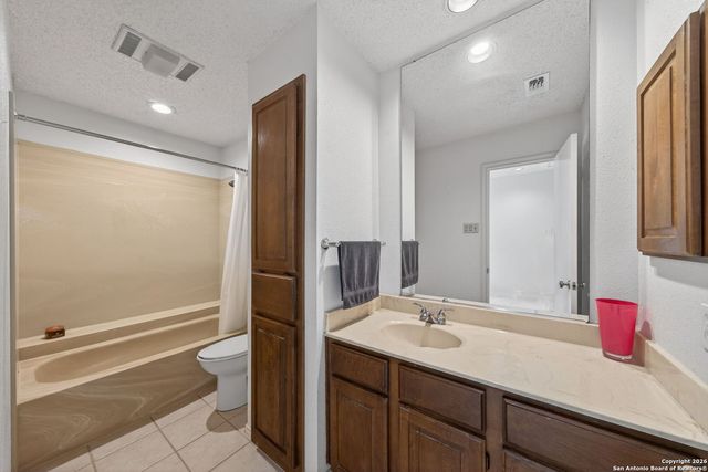 11001 Wurzbach Rd Apt 605, San Antonio, TX 78230