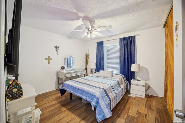 13018 Larkyorke, San Antonio, TX 78233