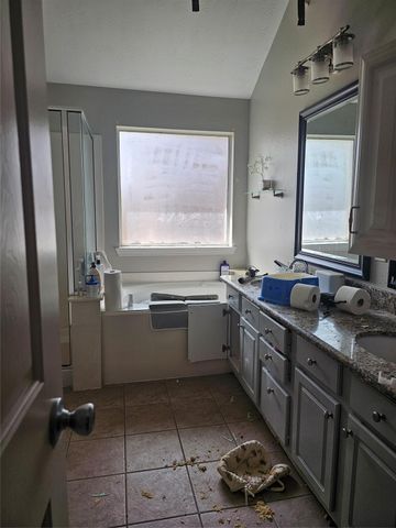 19922 Shore Meadows Lane, Richmond, TX 77407