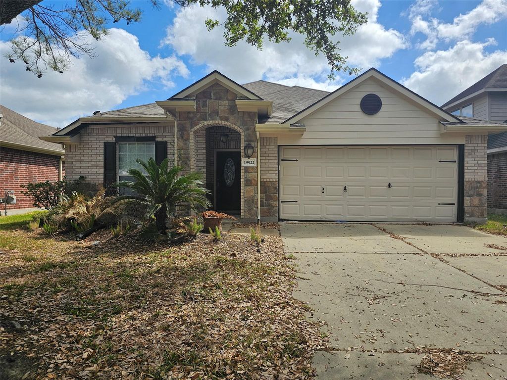 19922 Shore Meadows Lane, Richmond, TX 77407