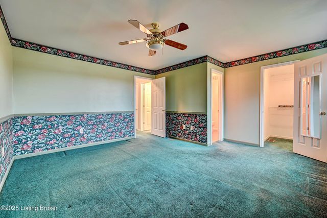 8724 Sentry Dr, Florence, KY 41042