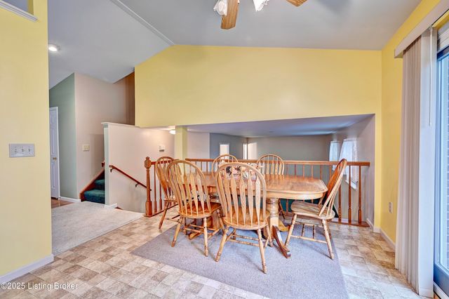 8724 Sentry Dr, Florence, KY 41042