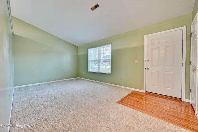 8724 Sentry Dr, Florence, KY 41042