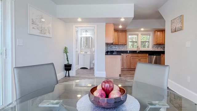 4 Longfellow Rd, Worcester, MA 01602