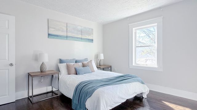 4 Longfellow Rd, Worcester, MA 01602