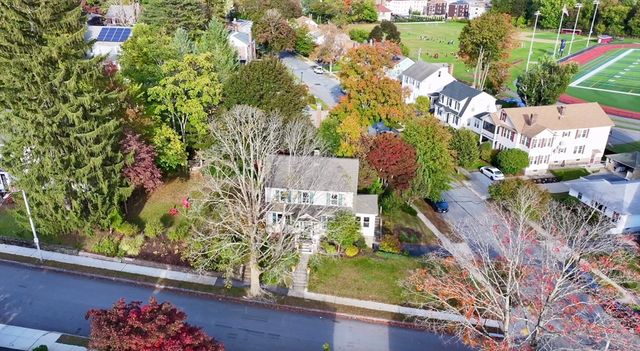 4 Longfellow Rd, Worcester, MA 01602