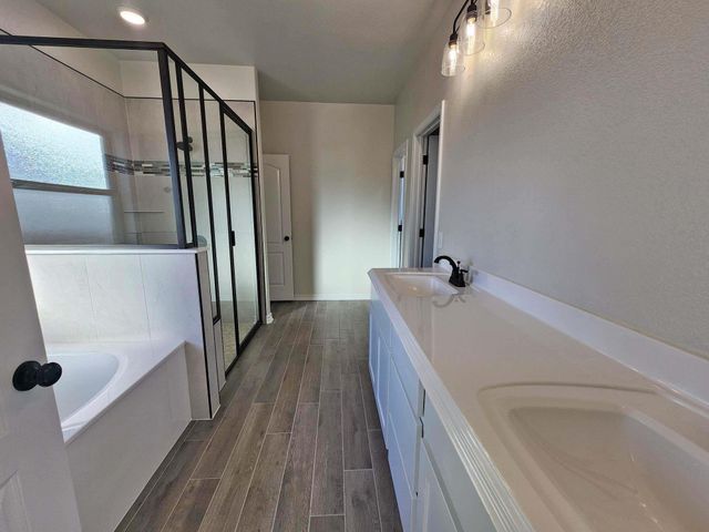 630 Eagle Crest DR, Salado, TX 76571