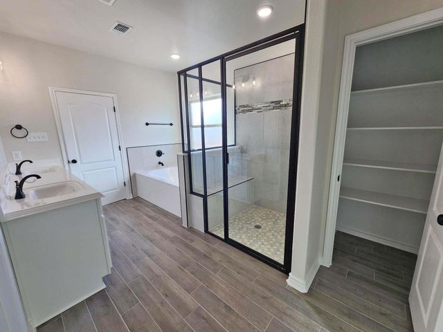 630 Eagle Crest DR, Salado, TX 76571