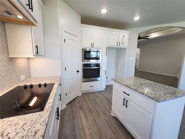 630 Eagle Crest DR, Salado, TX 76571