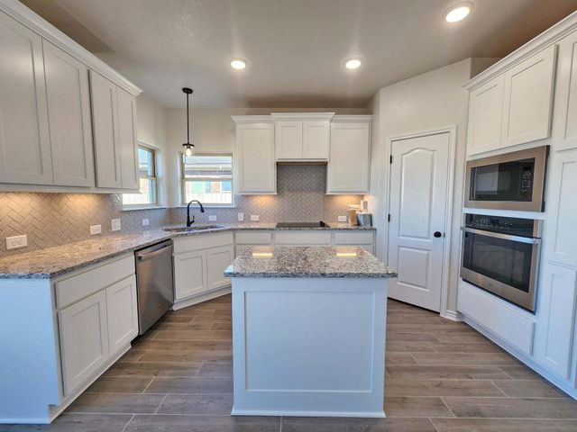 630 Eagle Crest DR, Salado, TX 76571
