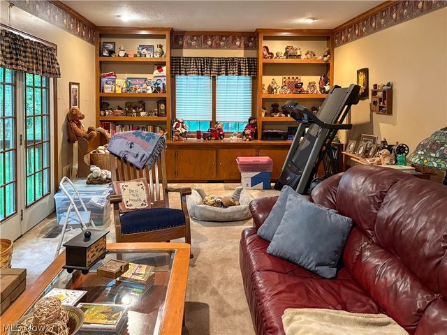 513 Park Ridge Drive, Munroe Falls, OH 44262