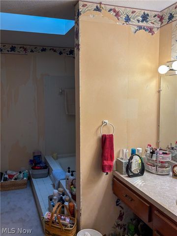 513 Park Ridge Drive, Munroe Falls, OH 44262