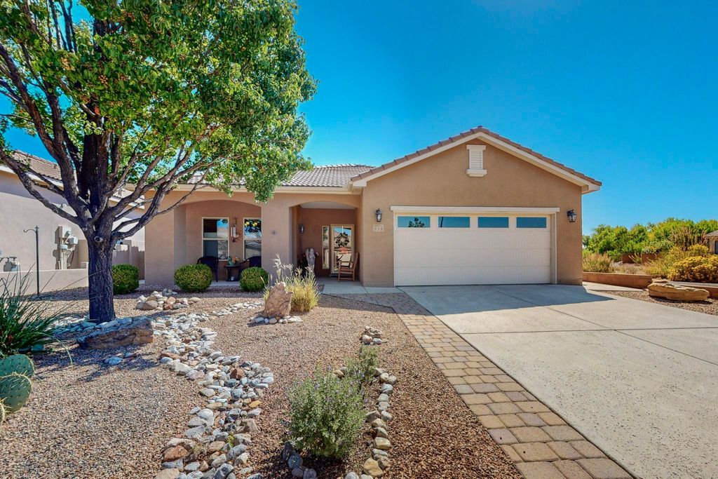 978 PRAIRIE ZINNIA Drive, Bernalillo, NM 87004
