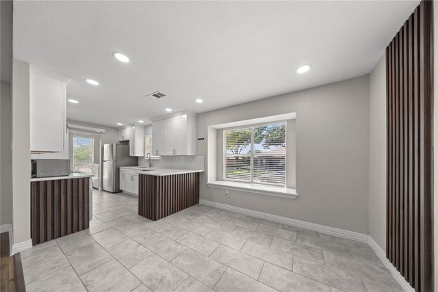 2303 Silverthorne Drive, Dallas, TX 75287