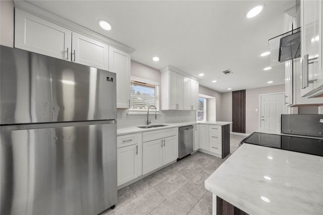 2303 Silverthorne Drive, Dallas, TX 75287